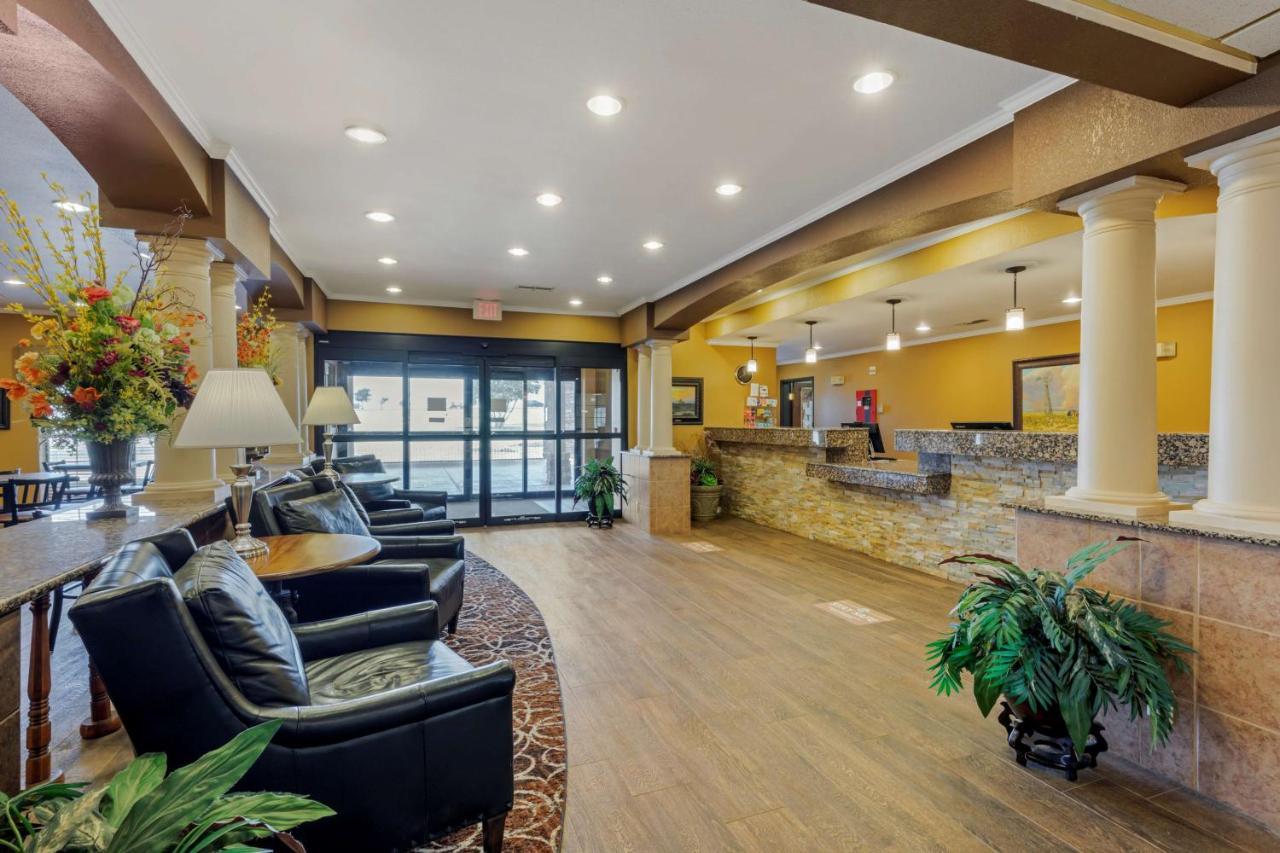 Best Western Plus Red River Inn Clarendon Esterno foto