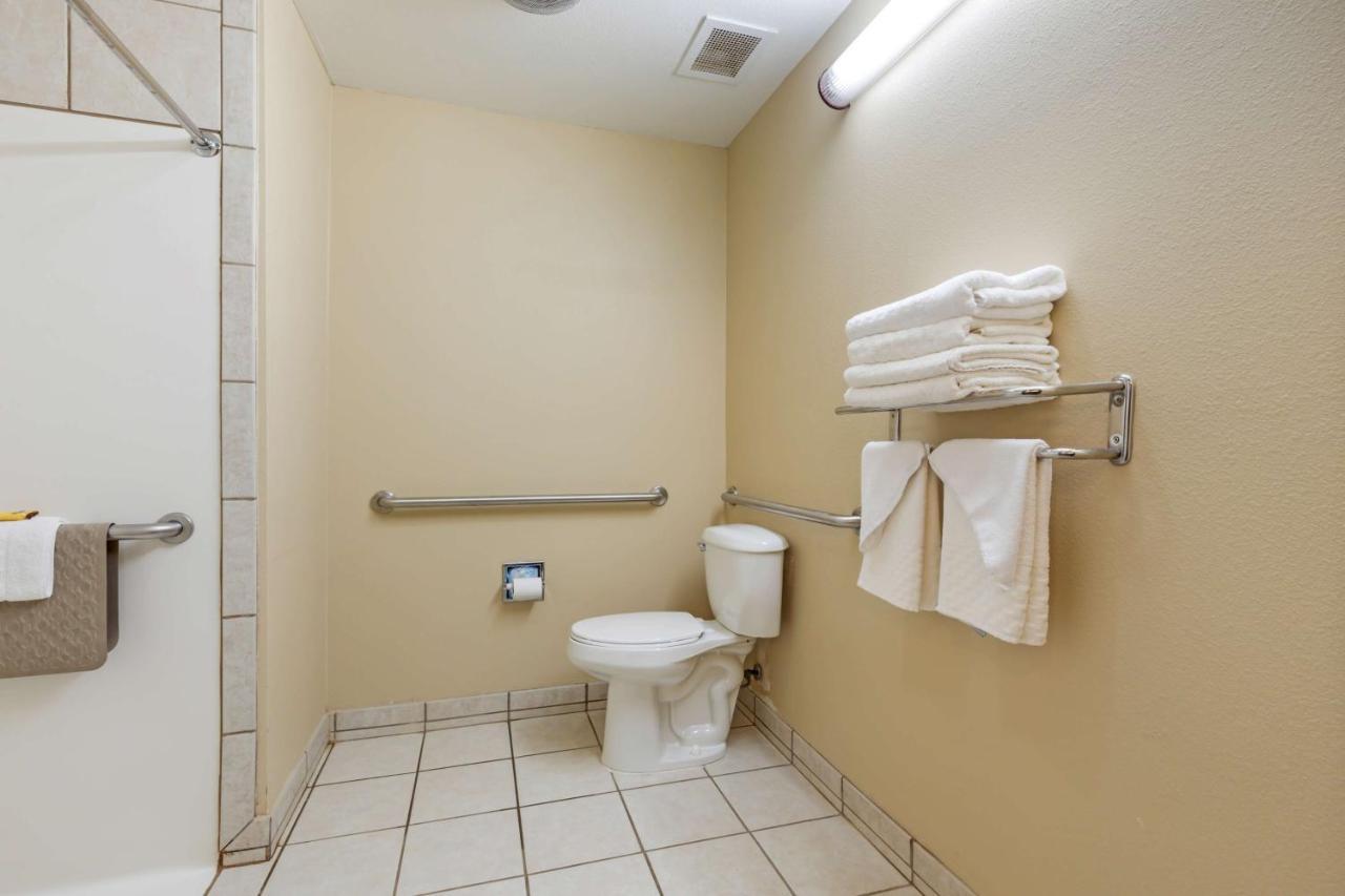 Best Western Plus Red River Inn Clarendon Esterno foto