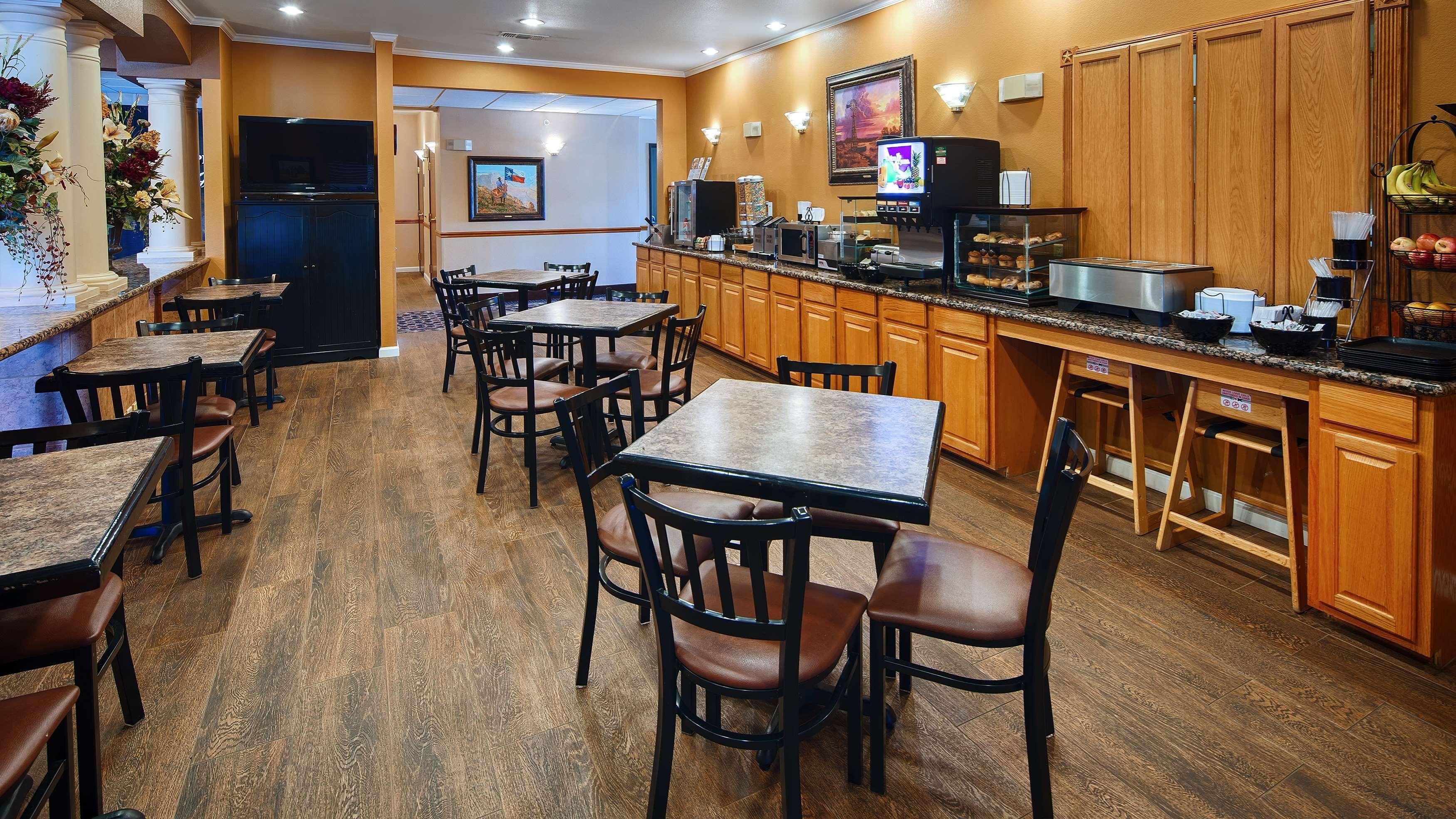 Best Western Plus Red River Inn Clarendon Esterno foto