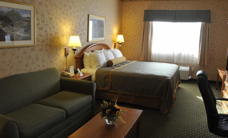 Best Western Plus Red River Inn Clarendon Esterno foto