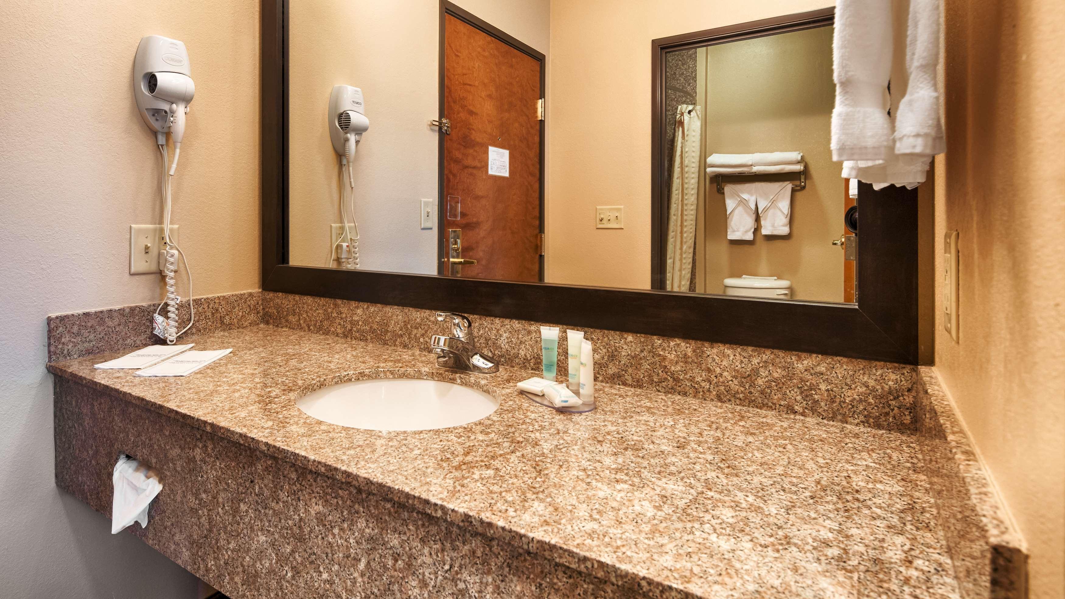 Best Western Plus Red River Inn Clarendon Esterno foto