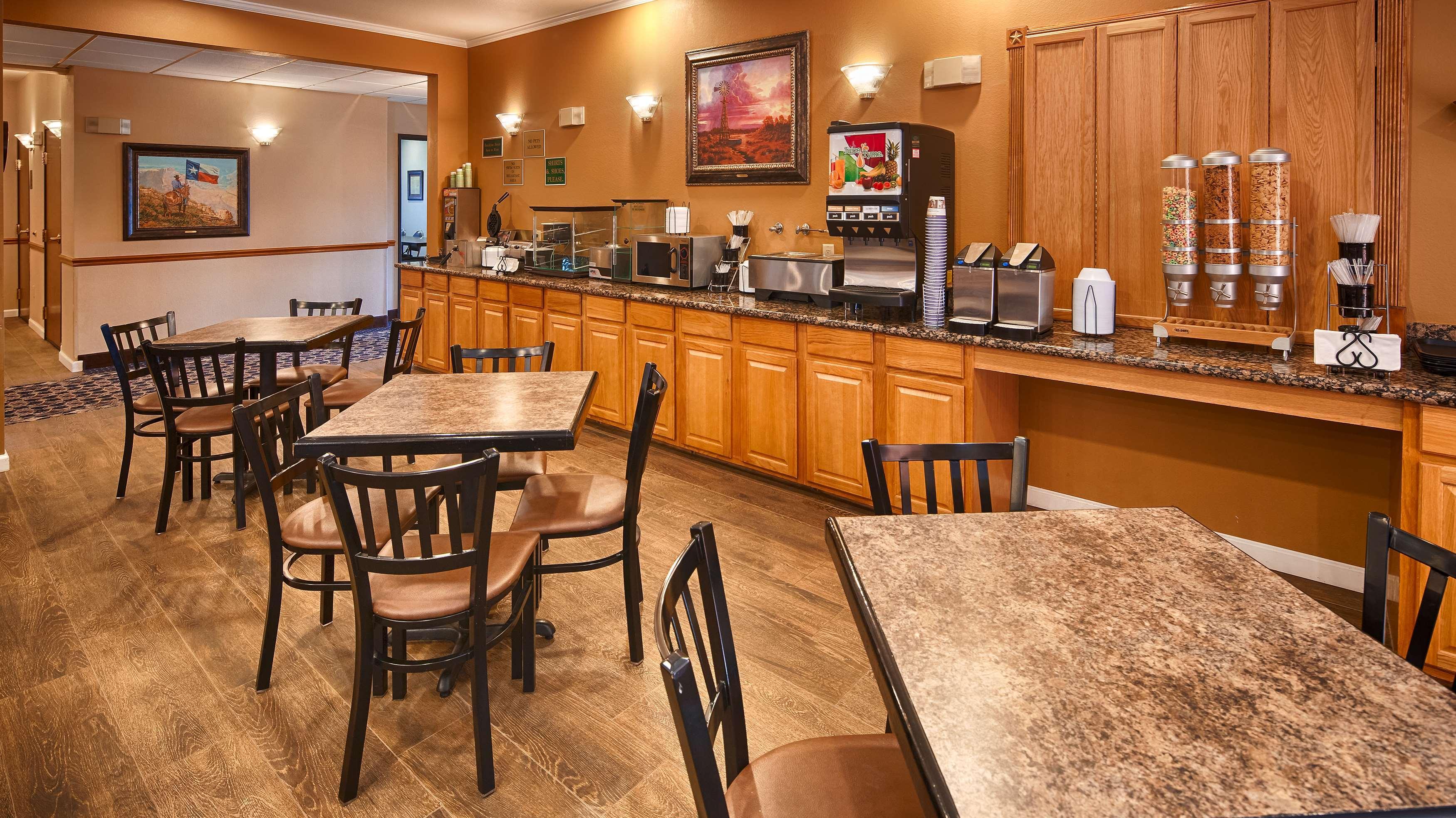 Best Western Plus Red River Inn Clarendon Esterno foto