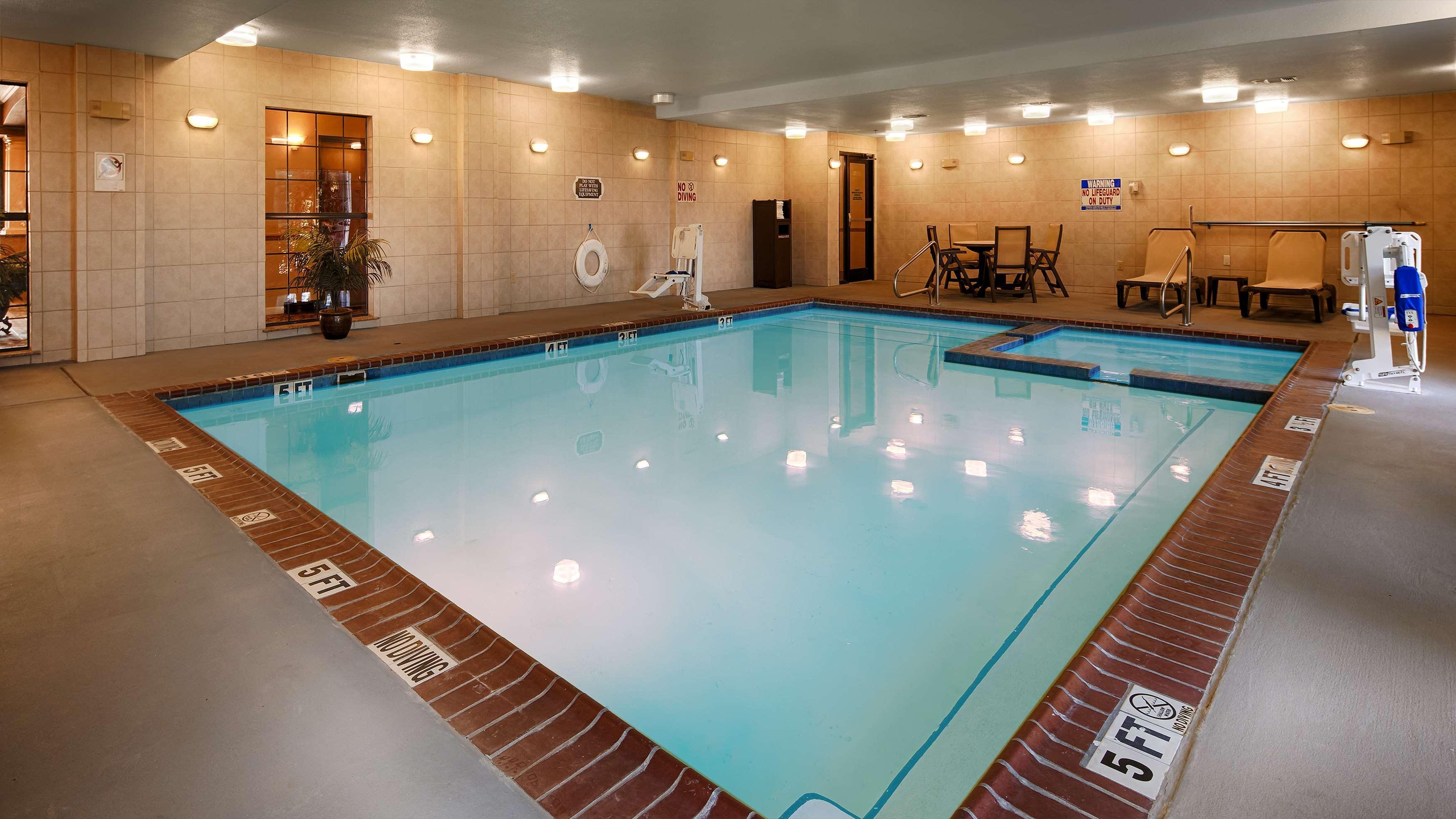 Best Western Plus Red River Inn Clarendon Esterno foto