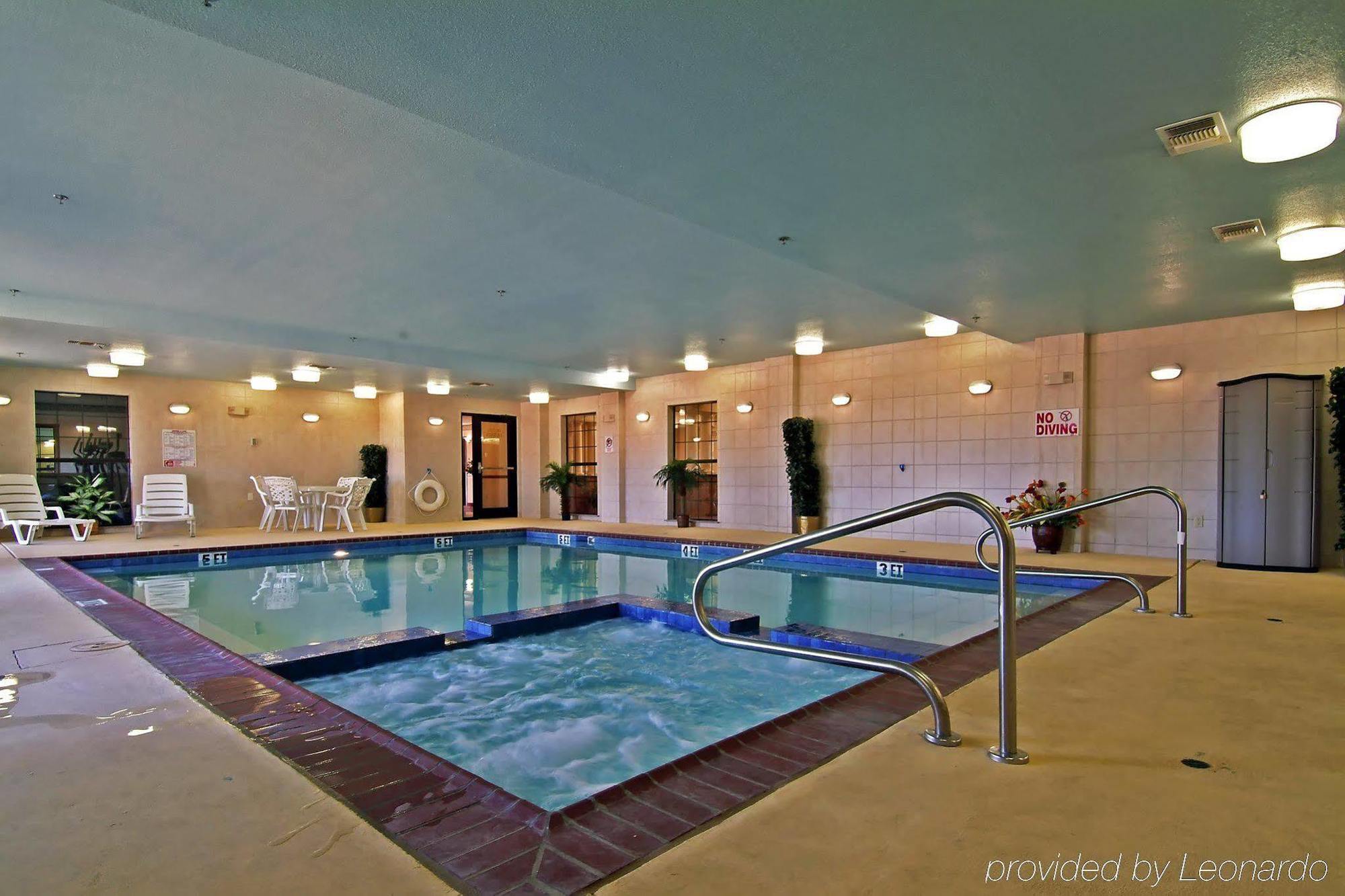 Best Western Plus Red River Inn Clarendon Servizi foto